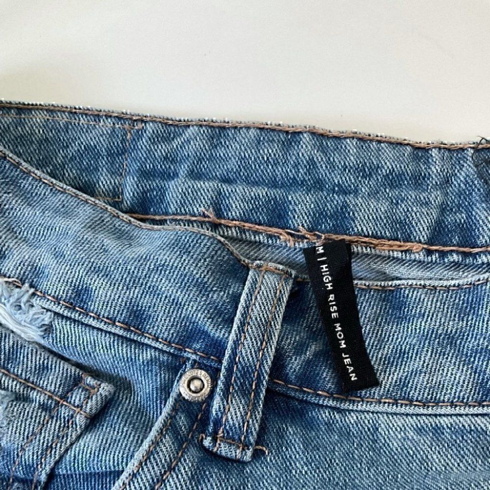 High- Rise Distressed Mom Jeans - Picture 8 of 13
